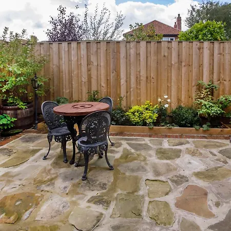 The Warehouse With Free Parking