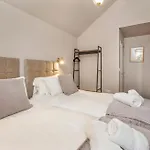 The Warehouse With Free Parking Haxby