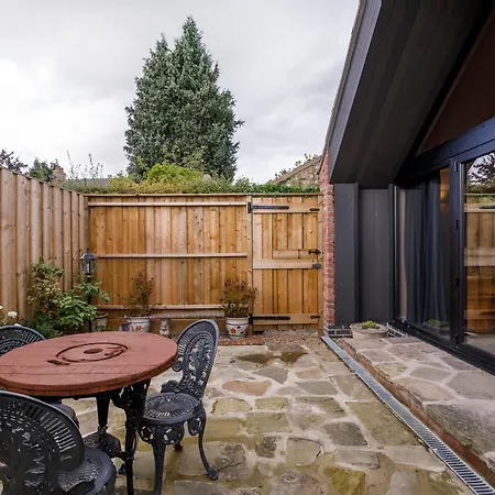 Casa de Férias The Warehouse With Free Parking